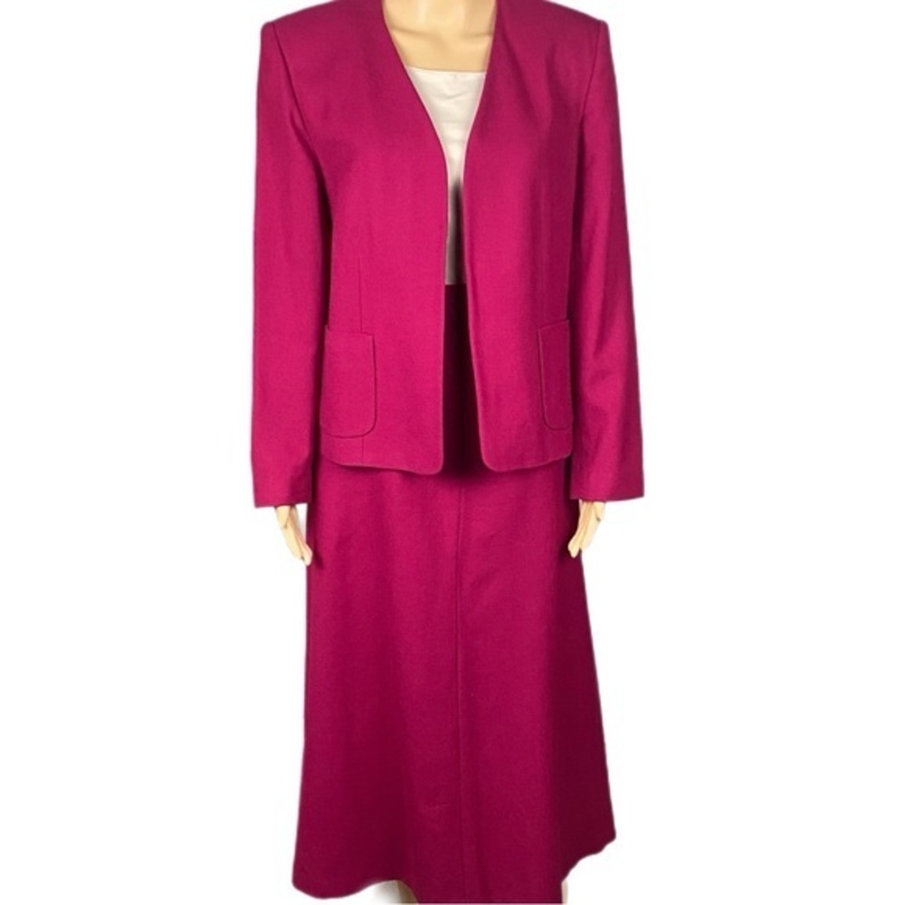 TALBOTS pink vintage 100% Wool skirt & blazer suit set circa 1990’s Size 12 EUC